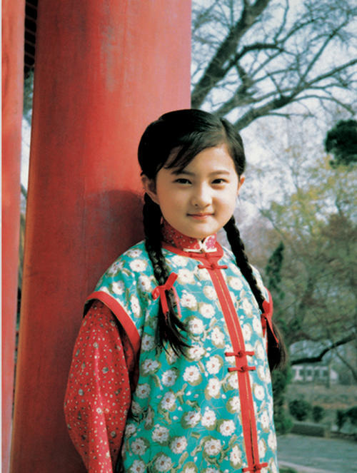 《婉君》《青青河边草》也曾让人印象深刻,记得扮演婉君的小演员金铭