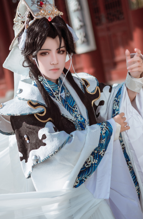 cosplay《金光布袋戏》君奉天,颇有仙侠风范