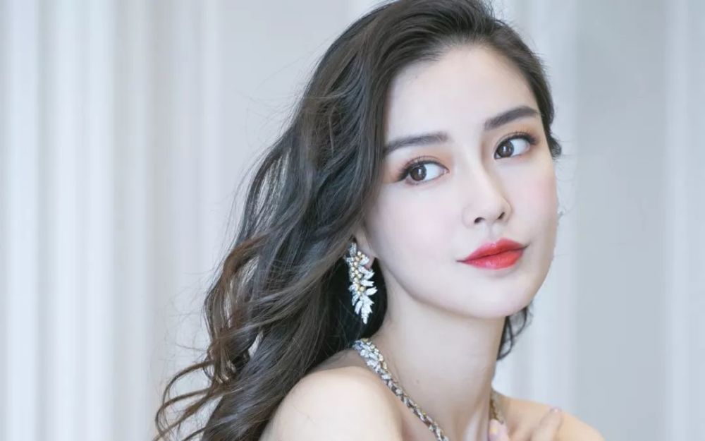 angelababy卷发妩媚高清电脑桌面壁纸