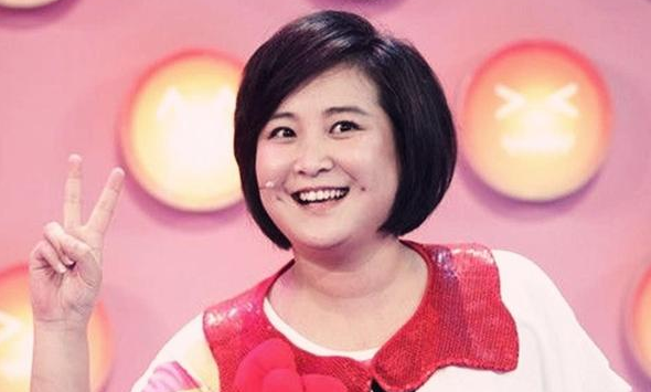 20岁的贾玲肤白貌美不被注意,如今身材肥胖成为"谐星"