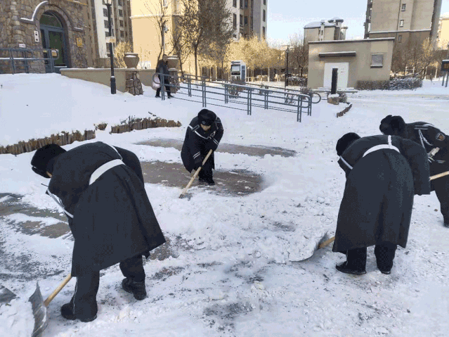 在东北做物业不整点儿扫雪黑科技好意思吗看看你家落伍没