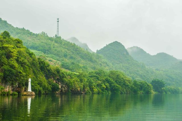 实拍广东隐藏于市的净土,雾天风景犹如人在画中游,超适合周末游