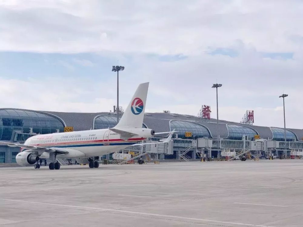 赣州机场年旅客吞吐量首次突破200万人次 正式迈入中型机场行列