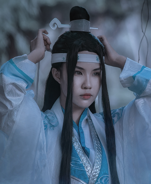 cosplay《魔道祖师》动漫角色蓝忘机,小姐姐清新俊逸