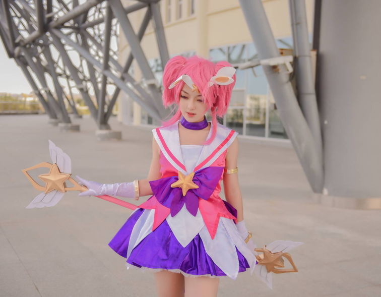 魔法少女拉克丝cosplay,阳光气质小姐姐,青春活力甜美