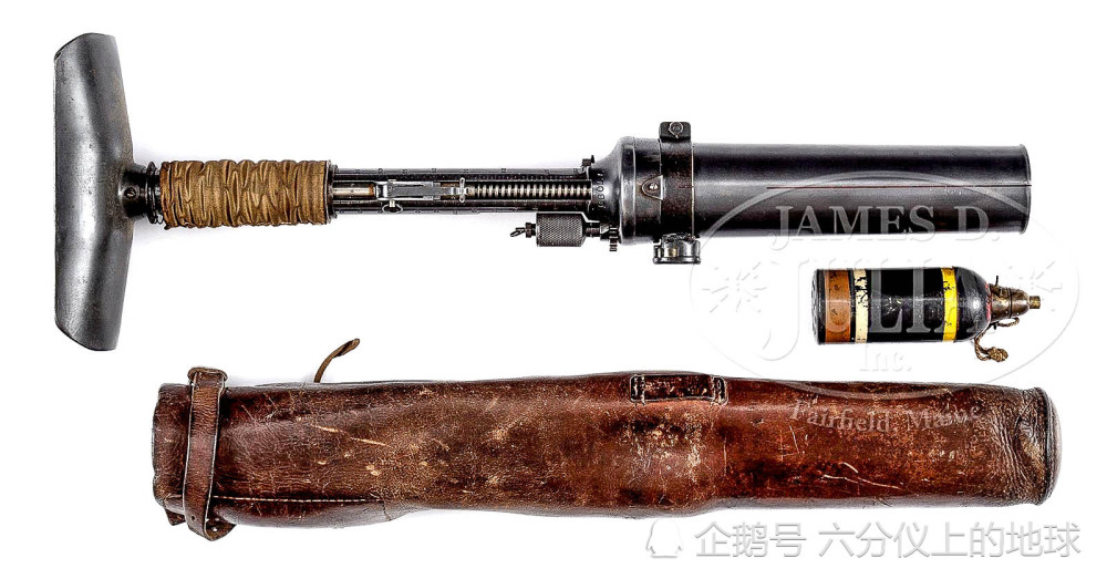 二战兵器全集,能让大腿骨折的"跪"炮,日本50毫米轻型迫击炮