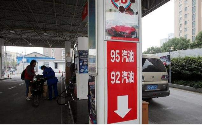 92号汽油跟95号汽油有什么区别?听内行人一说,网友:明白了