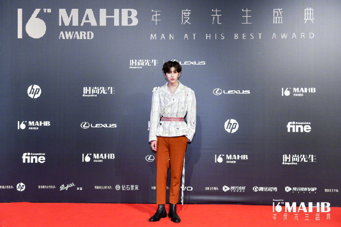 mahb时尚先生盛典红毯瞬间——蔡徐坤