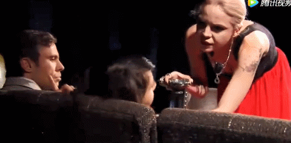 俄国奇人能看到鬼《通灵之战》电视节目轰动世界