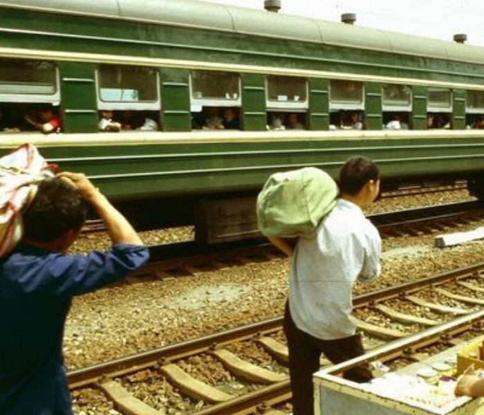 80年代的江油火车站老照片,大多数人都没见过