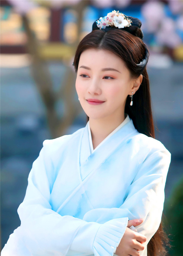 《延禧攻略》番外篇的女主王鹤润,曾为演戏剃头,敬业态度令人敬佩