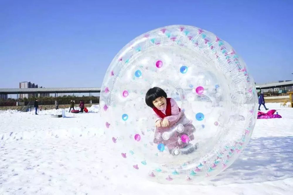 玩!玩!鹿世界冰雪嘉年华