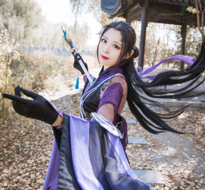 剑网三:万花成女cosplay,优雅的coser小姐姐,笑容甜美