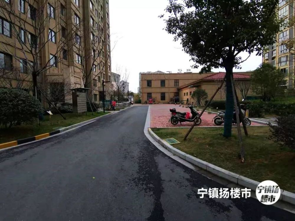 今天我在汇金天地实探,发现不少买房人觉得买这房子超值,当然,每个人