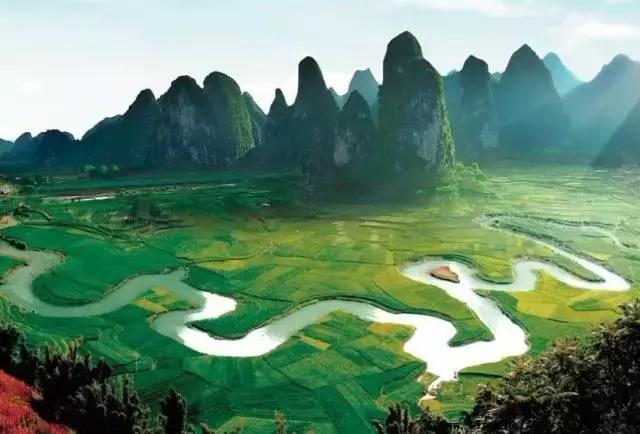 巴马  