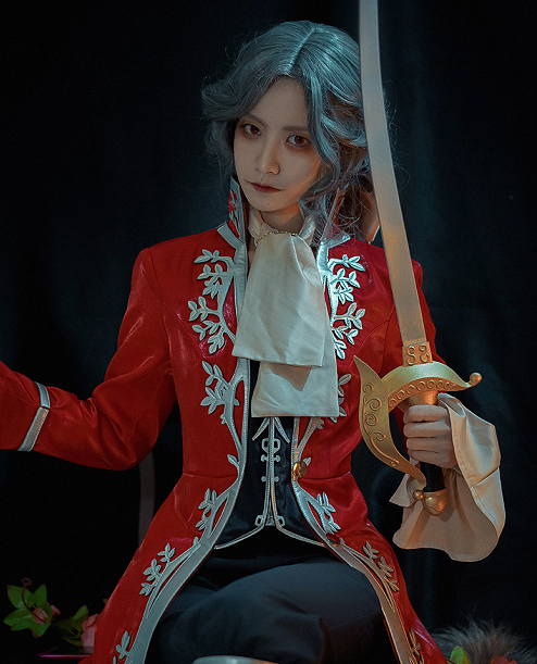 《第五人格》约瑟夫cosplay,颜值与气质并存的持刀小姐姐