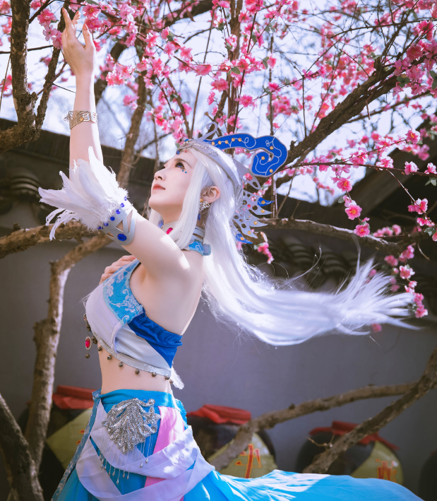 cosplay《秦时明月》雪女,样貌绝美舞姿优雅