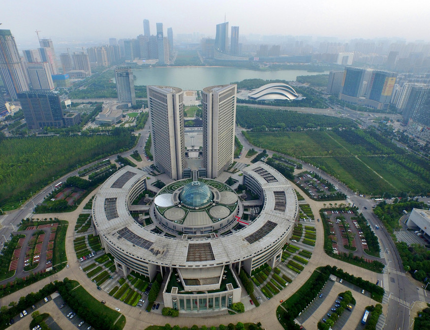 专家:中国房价暴跌别妄想 个别不代表全部_频