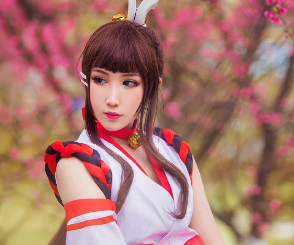 《王者荣耀》伽罗cosplay,靓丽迷人的小姐姐,粉嫩可人