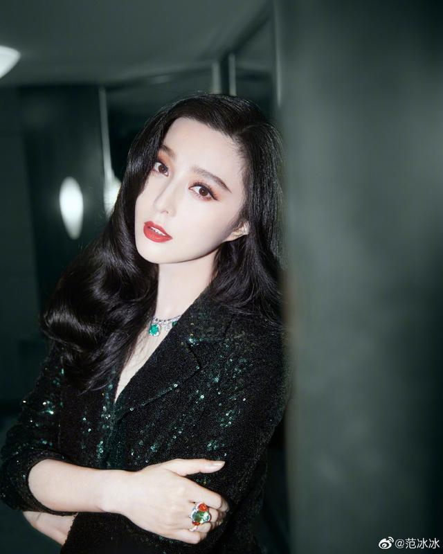 范冰冰回归复出?新造型被批像女鬼,昔日霸气女神风光不再?