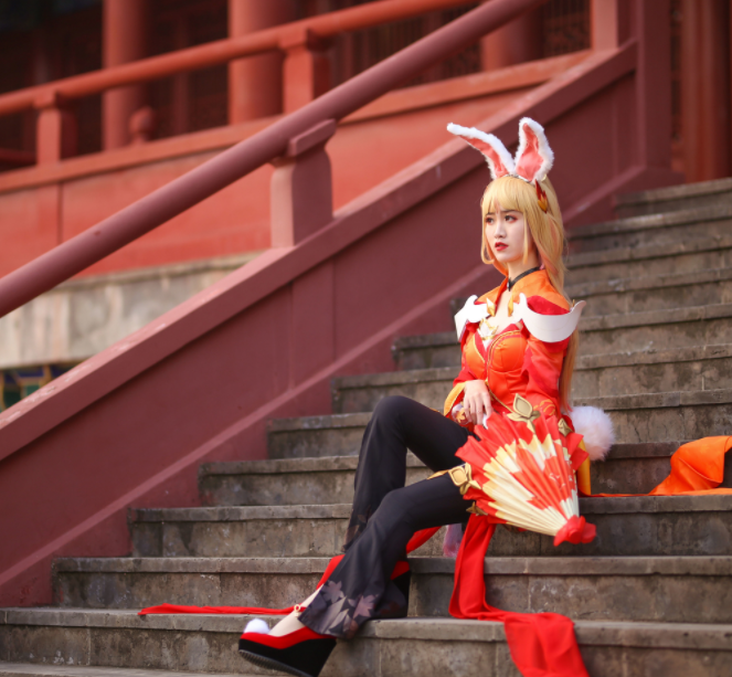 王者荣耀:公孙离cosplay,清新养眼的小姐姐,笑容甜美怡人