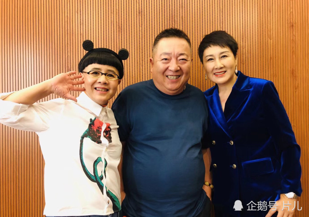 63岁董浩叔叔近照罕曝光,网友"感谢你陪我度过童年"