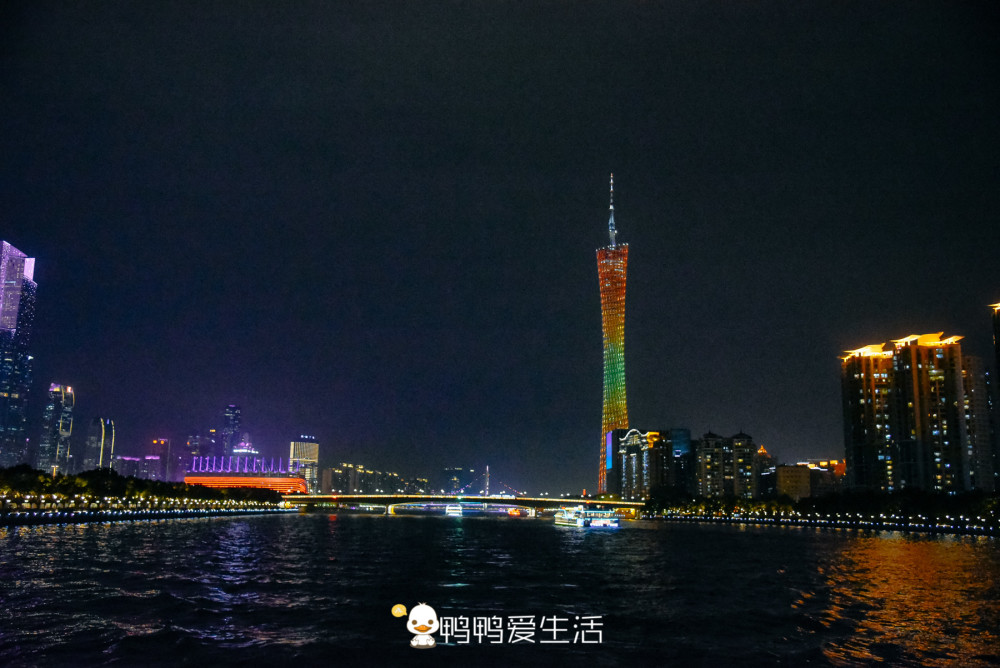 广州旅游必打卡,不是a级景区但游客都爱来,70分钟赏珠江美景