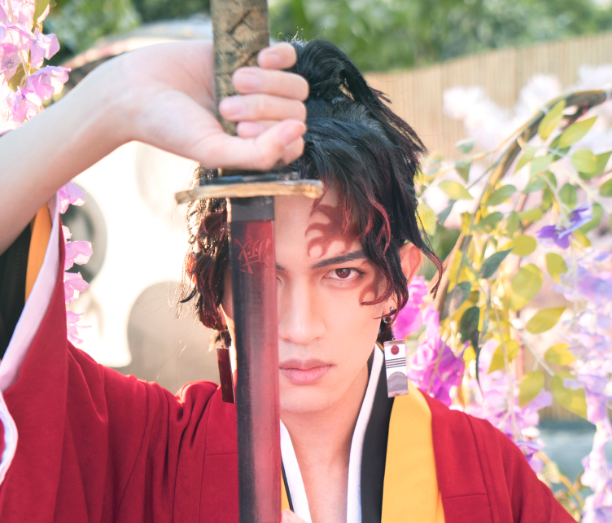cosplay《鬼灭之刃》继国缘一,英俊面容的可爱小伙
