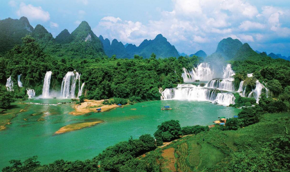 亚洲第一跨国瀑布,广西中越边境之旅,可以拍摄一整天的德天瀑布