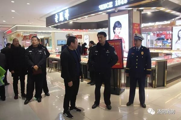 安阳汤阴消防:县领导带队夜查消防安全工作
