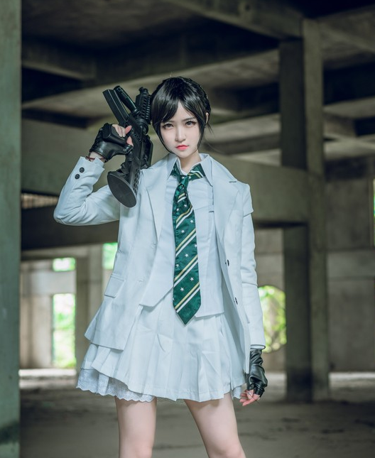 游戏《绝地求生》cosplay,制服小姐姐美到极致