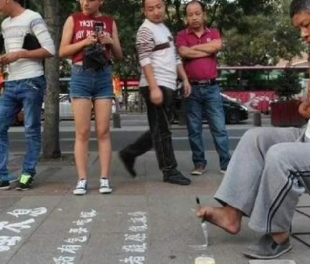 人们通常说36行,行行出状元,他高手在民间这句话也说明了一些真正的