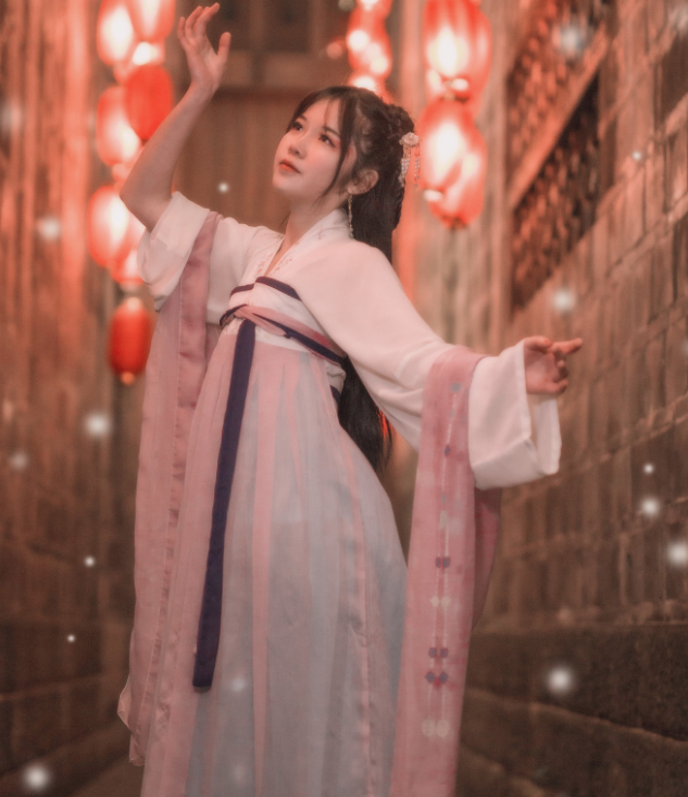 《天涯明月刀ol》天香cosplay,汉服装扮的小姐姐美丽动人