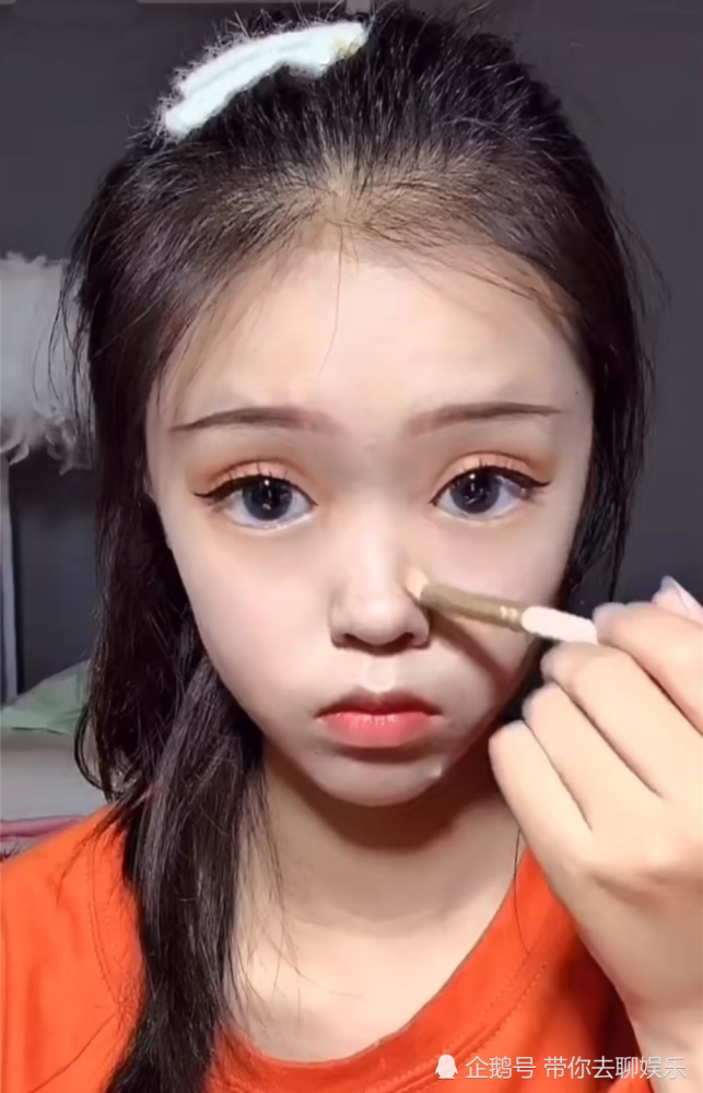 小学生仿妆"杨超越",开始:作业不够多?成品:锦鲤少女就是你!
