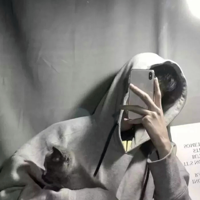 超火"个性"男生头像:最难开口的是初次的见面和最后的