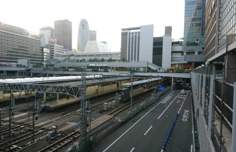 新宿站,日本新宿火车站,出口最多火车站,东京新宿站,新宿站出口