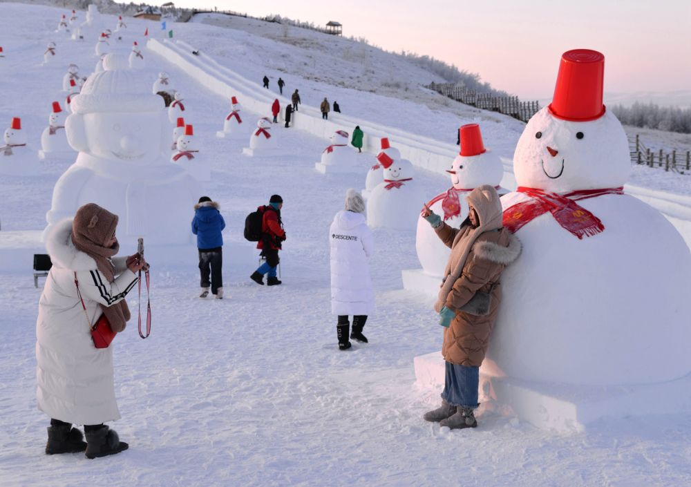 额尔古纳湿地冰雪乐园引客来