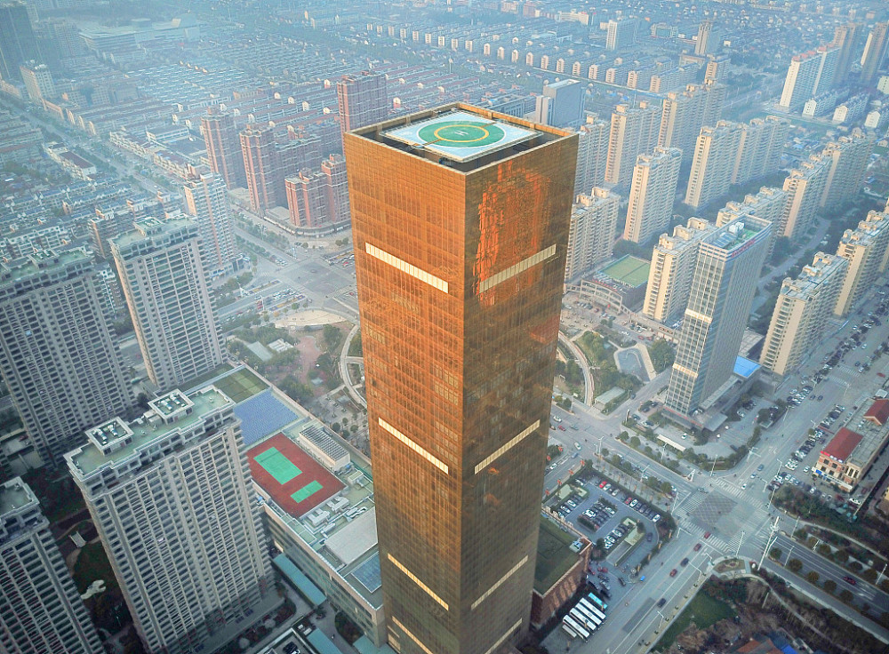 江苏"金砖"大厦走红,金光闪闪引人注目,耗资15亿建成