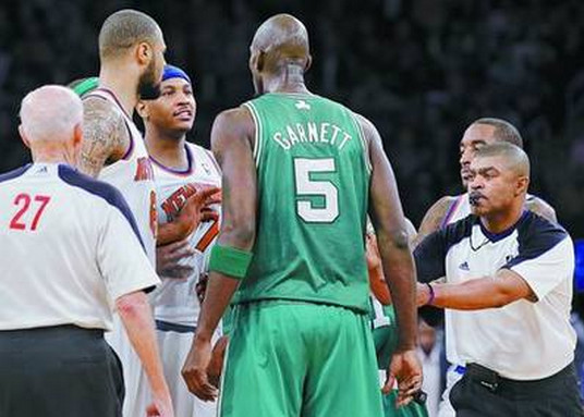 勇士格林你还嚣张不!遇到更横的我可以说你是