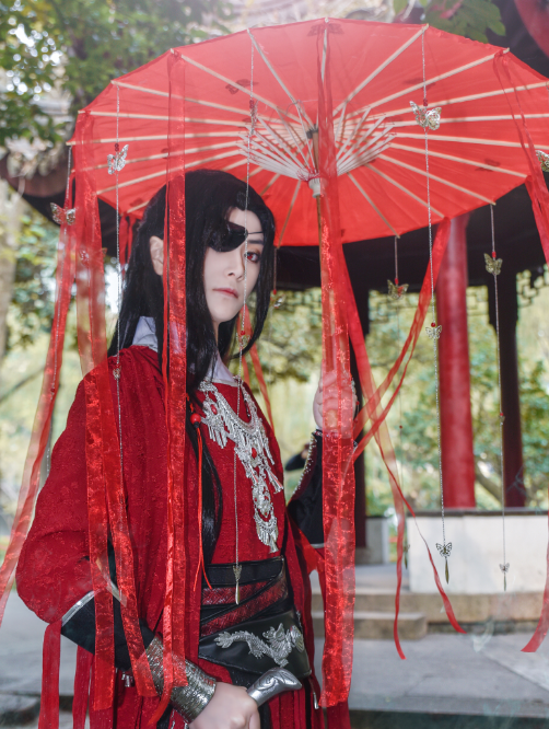 动漫《天官赐福》花城cos,尽显仙气满满