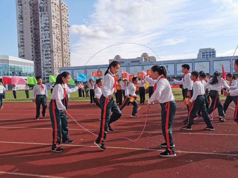 鞍山实验中学:解析育人目标达成,设计适合孩子课程