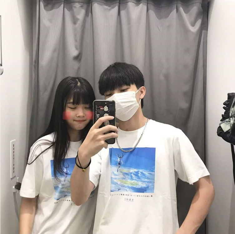 ins·限量版·情侣头像:你明知我在闹,为什么不抱住我