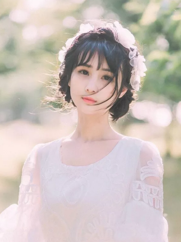 "越长大越好看"的星座女,天生的美人胚子,颜值耐看,气质清新脱俗