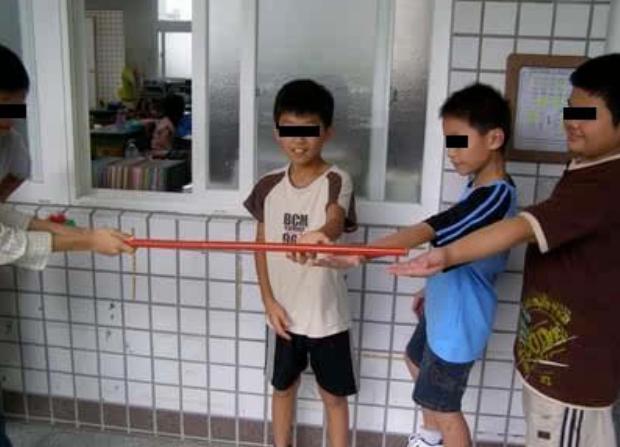 "老师 如何管教孩子, 该不该体罚孩子,"一直是家长们心中 最存在争议