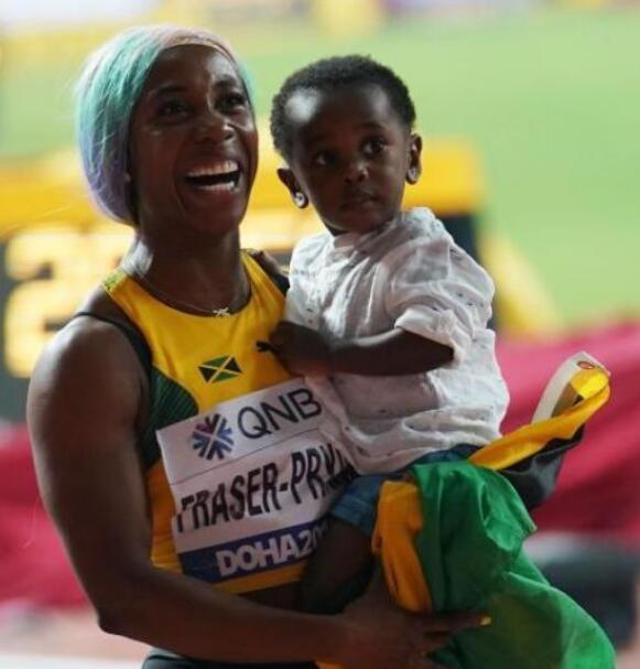 牙买加妈妈级飞人弗雷泽:东京奥运会兼顾女子100米和200米