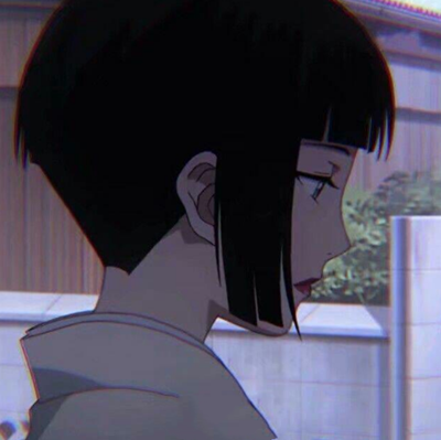 限量版·超酷动漫女生头像:烟花一定是个疯子,不然也不会那么绚烂癫狂