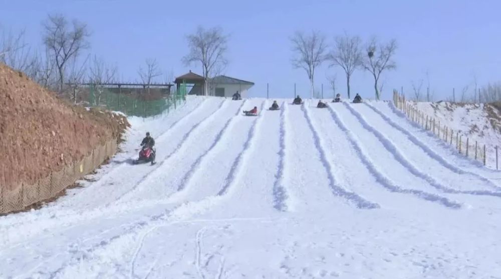 乐享冰雪好去处,绿岭核桃小镇新添冰雪乐园!