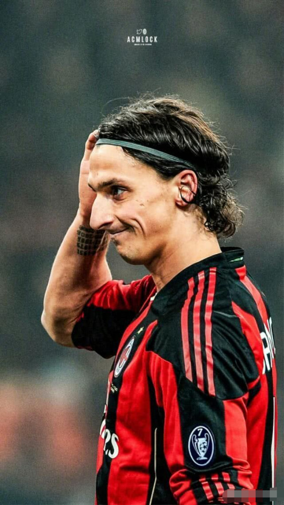 "足球上帝"再战恶魔,38岁伊布回归ac米兰