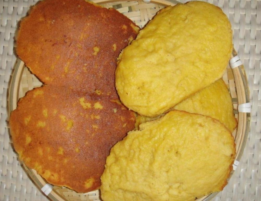 大饼子,在东北,最经典的大饼子吃法其实就是铁锅炖,配上香喷喷的大