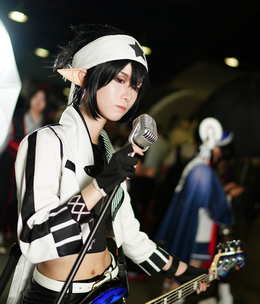 动漫《凹凸世界》雷狮cosplay,小姐姐cos的雷狮魅力十足